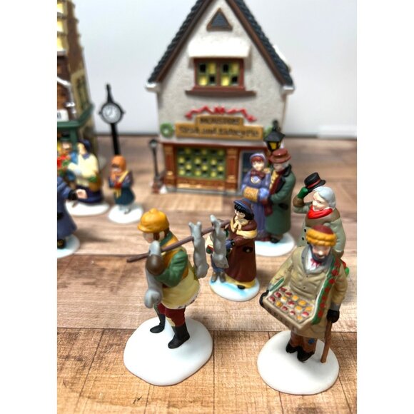 Dept 56 5832-7 Faversham Lamp & Oil Morston Steak & Kidney Pie Heritage Village - Picture 3 of 7